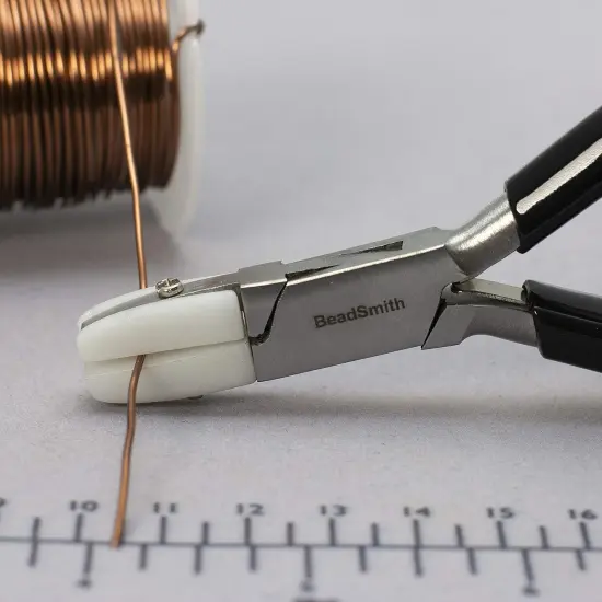 The Beadsmith Double Flat Nose Nylon Jaw Pliers &ndash; 5-Inches (127mm), Black Vinyl Comfort Grip Handle with Double Leaf Springs &ndash; Protects Wire When Bending and Looping {5}