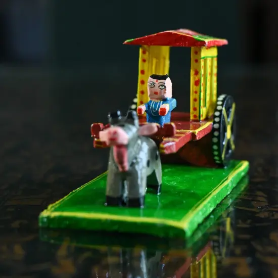 Indian Wooden Bullock Cart Decor Kondapalli Hand Painted Golu Decoration Showpiece for Home Living Room Shelf Display Table Decor Gifting Item {3}