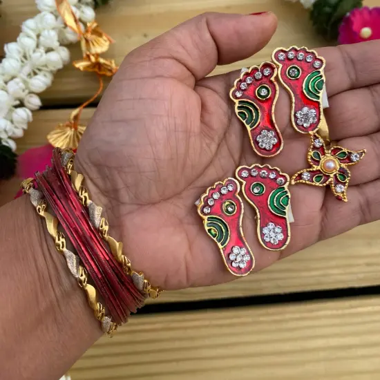 Metallic Lakshmi Charan Paduka 2 Pairs Feet with 1 Swastik Laxmi Padhuka Good Luck Footsteps Shubh Labh Rangoli Sticker for Door Entrance Home Temple Diwali Decoration Vara Lakshmi Pagla {3}