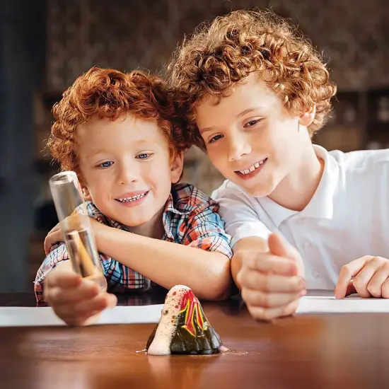 4M: KidzLabs: Pocket Volcano - Create Mini Tabletop Volcanic Eruptions, Baking Soda, Chemical Reactions Kit, STEM Science Activity Set, Kids Ages 5+ {7}