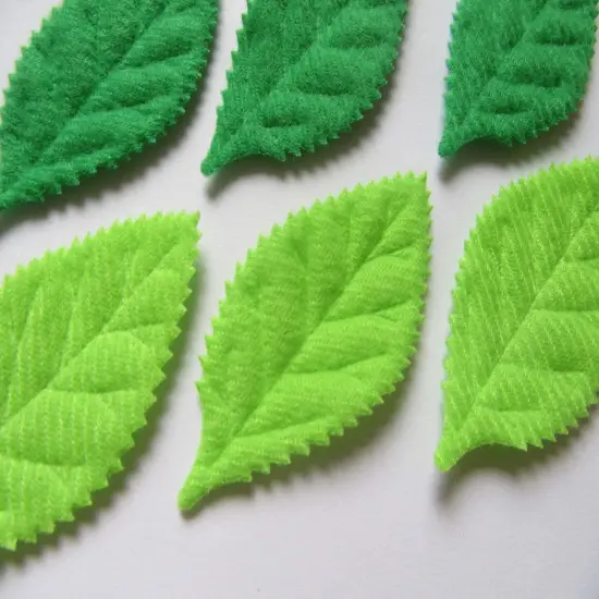 YYCRAFT Pack of 90 Padded 2-Faced Felt Velvet Leaf Appliques/Craft Green {4}