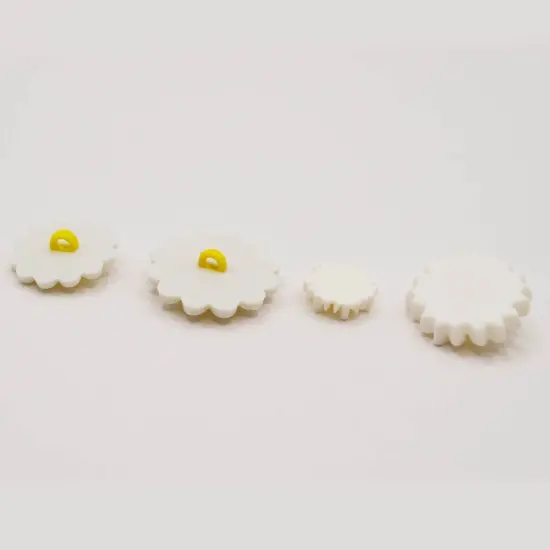 Pure Daisy Craft Embellishments White Floral Shank-Back & Flat-Back Buttons 24pcs {3}