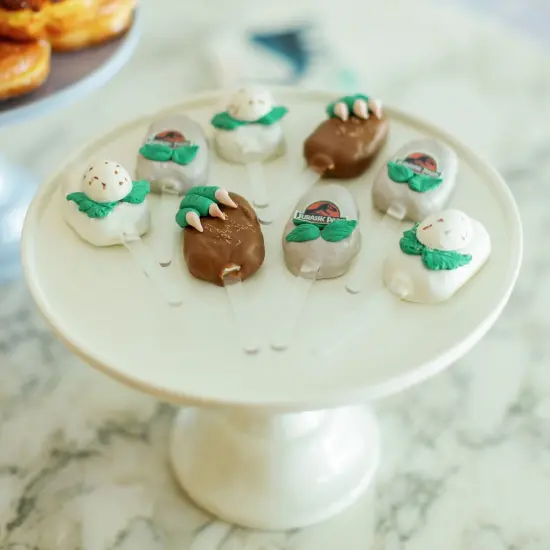 LARGE LINEN WHITE MELAMINE CAKE STAND {2}