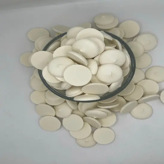 2.5lb Guittard Vanilla Apeels Candy Melts for Coating Dipping Drizzling Baking and Decorating Treats {3}