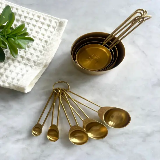 Solid Gold Measuring Cups & Spoons Set of 8 &ndash; Elegant & Functional {1}