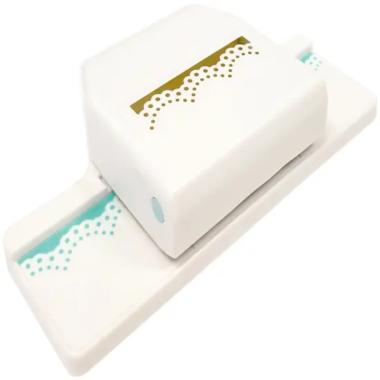 We R Edge Punch-Scallop Lace {2}