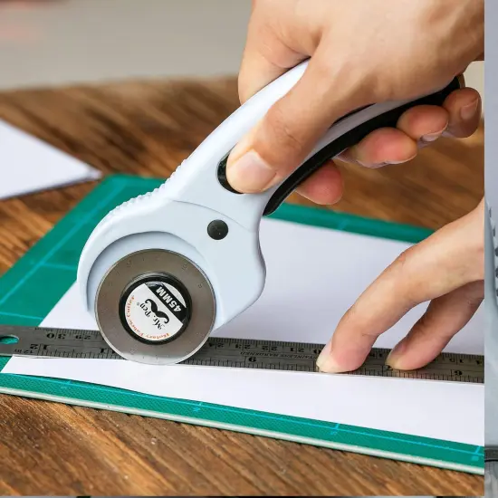 45mm Rotary Cutter with 1 Extra Blade, Ergonomic Handle, Rotary Cutter for Fabric, Fabric Cutter, Fabric Cutter Wheel, Fabric Rotary Cutter, Rotary Cutting Tool, Rotary Fabric Cutter {3}