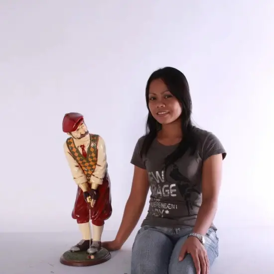 Golfer Aiming Small Statue {3}