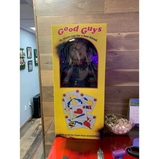 Bride of Chucky 1:1 Life Size Chucky Statue NECA {3}