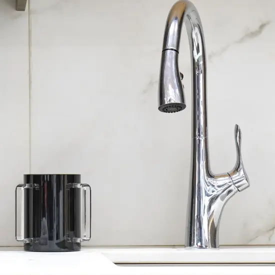 Lucite Wash Cup Black WithClear Handle {3}