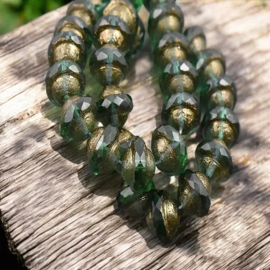 *15* 8x10mm Bronze Washed Etched Emerald Saturn Beads {2}