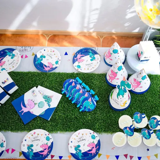 Artificial Grass Table Runner {5}