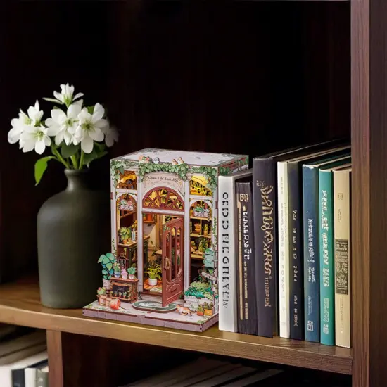 DIY Book Nook Kit - Green Life Bookshop {6}