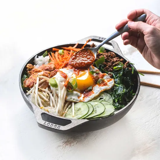 Lodge Cast Iron Mini 9" Wok {5}