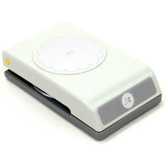 EK Large Punch-Scallop Circle 2.25" {2}