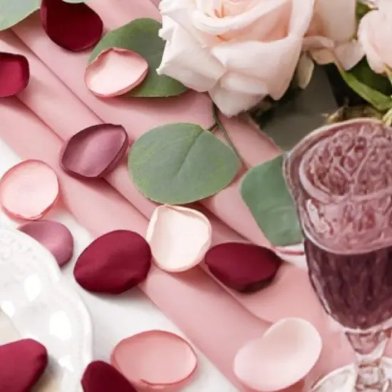 200Pcs Large Silk Rose Petals Artificial Scatter Flower Petals with Gift Box for Bridal Shower Romantic Night Wedding Aisle Reception Table Centerpieces Decor {4}