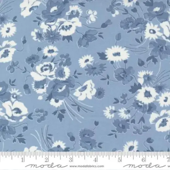Nantucket Summer Light Blue Somerset Florals 44"/45" Fabric Per Yard {1}