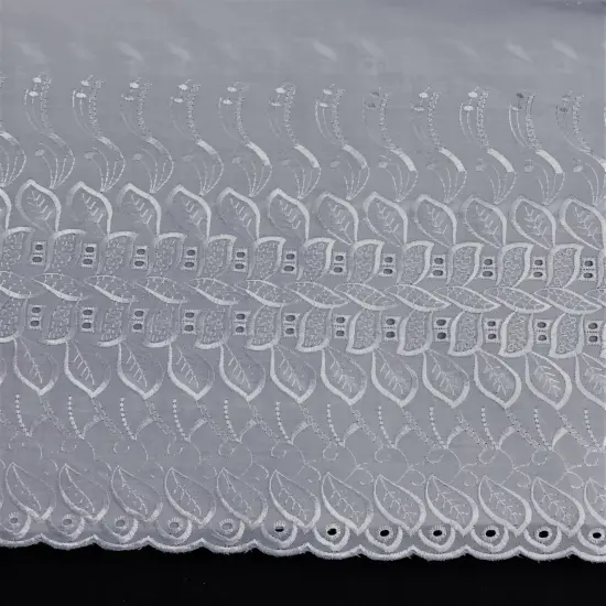 1 Yard White Single Side Embroidered Eyelet Fabric 80% Polyester 20% Cotton 43/44 Wide {1}
