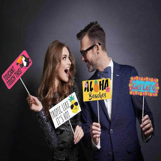 40 pcs Luau Party Photo Prop Set {2}