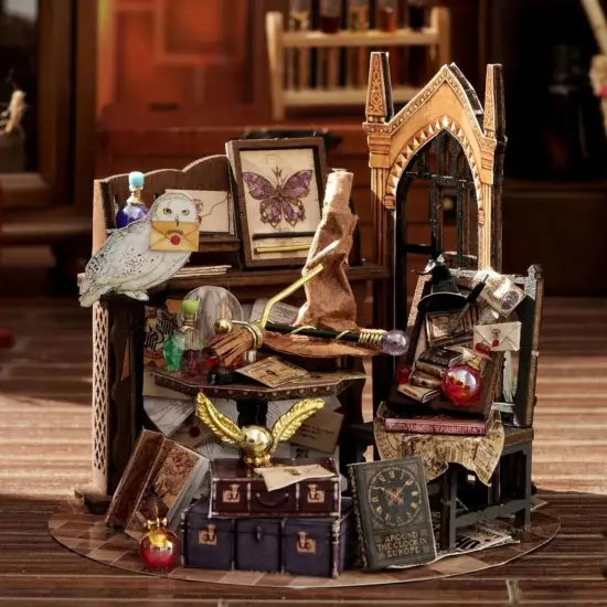 Miniature Wizardi Roombox Kit - Time Magic Dollhouse Kit {4}