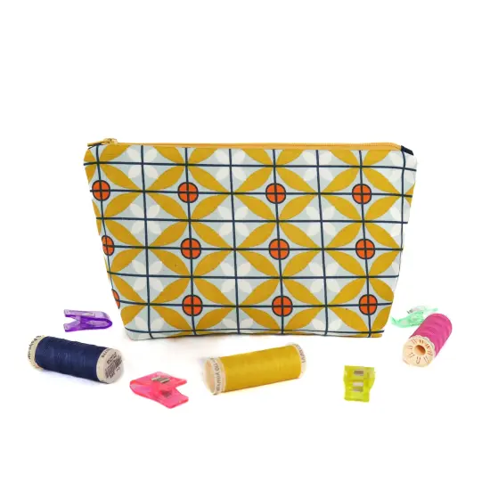 Crosscut Sewing Co.&reg; Zipper Pouch Sewing Project Kit for Beginners with Fabric, Instructions and Video Tile {4}