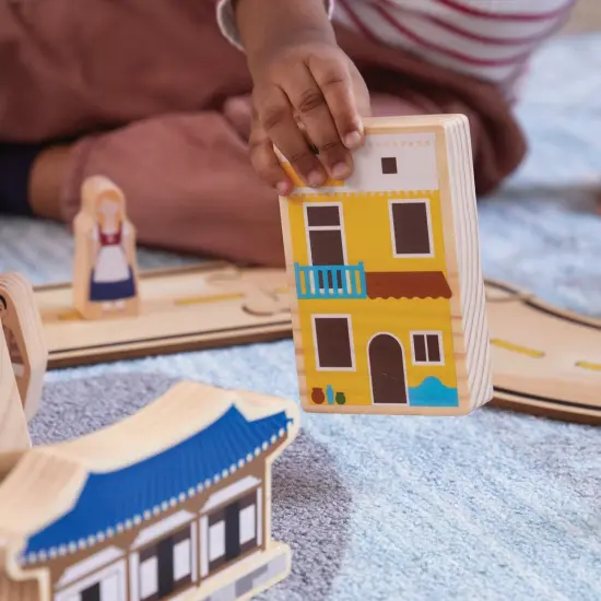 Kaplan Early Learning Company Traditional International Homes Set - 15 Pieces {3}