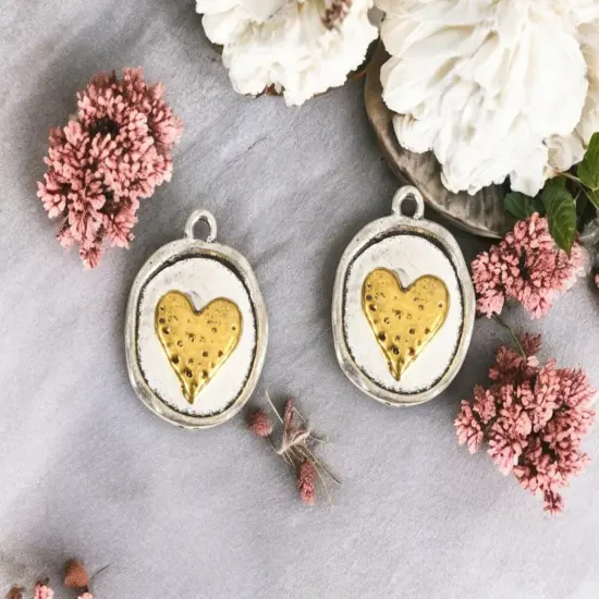 *10* 23x19mm 2 Tone Silver/Gold Heart Charms {3}