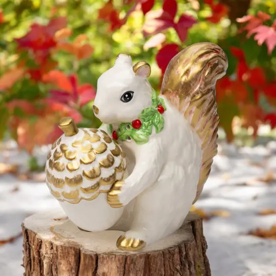 Ceramic Squirrel With Acorn Ceramic Salt And Pepper Shakers, Christmas Decor, Thanksgiving Decor, Gift for Mom {1}