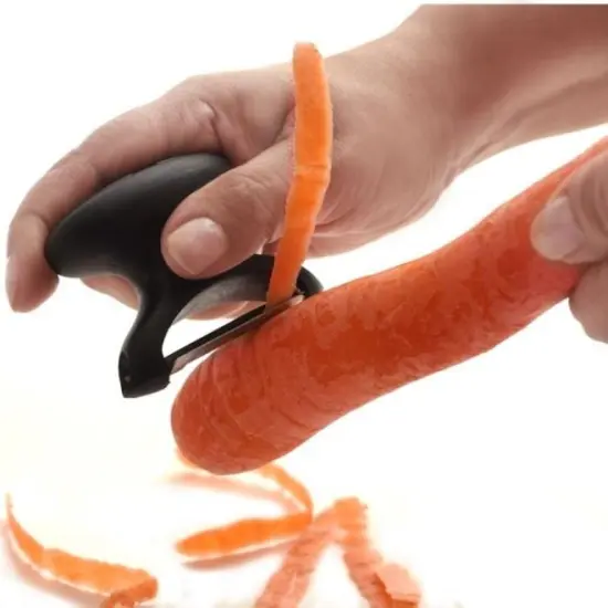 Norpro Grip-EZ My Favorite Handy Fruit and Vegetable Peeler {5}