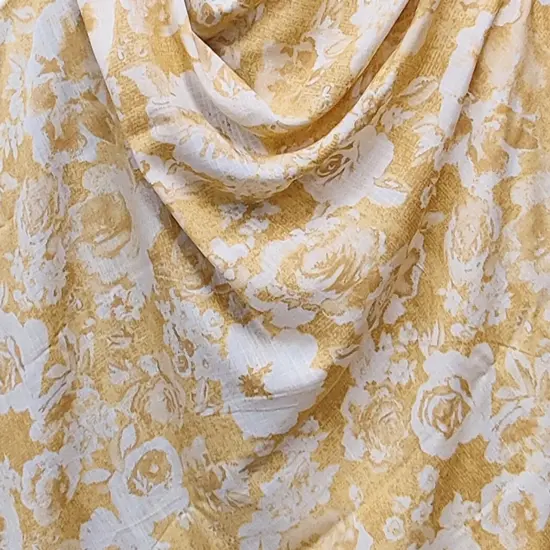 1 Yard Rayon Slub Apparel Fabric Pale Yellow For Shirts Dresses Skirts 58/60 Inches Width {1}