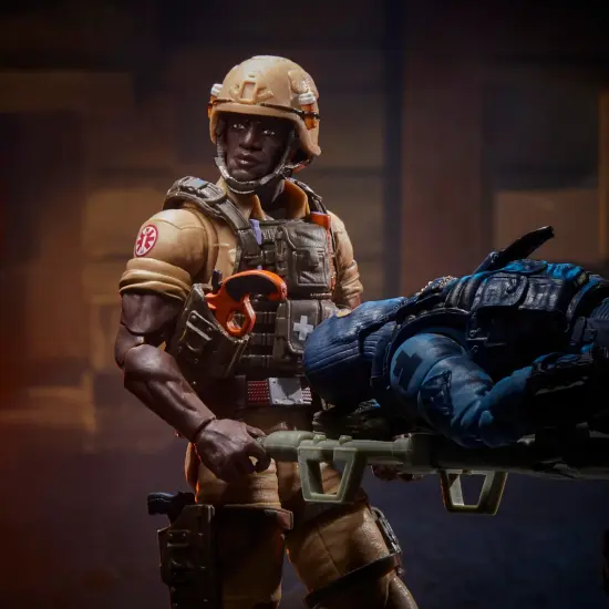 G.I. Joe Classified Series #122, Carl Doc Greer, Collectible 6-Inch Action Figure with 7 Accessories {4}