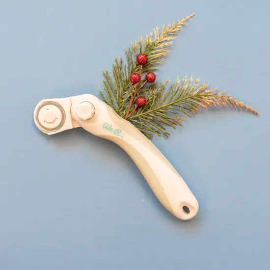 We R Angle Rotary Cutter {5}