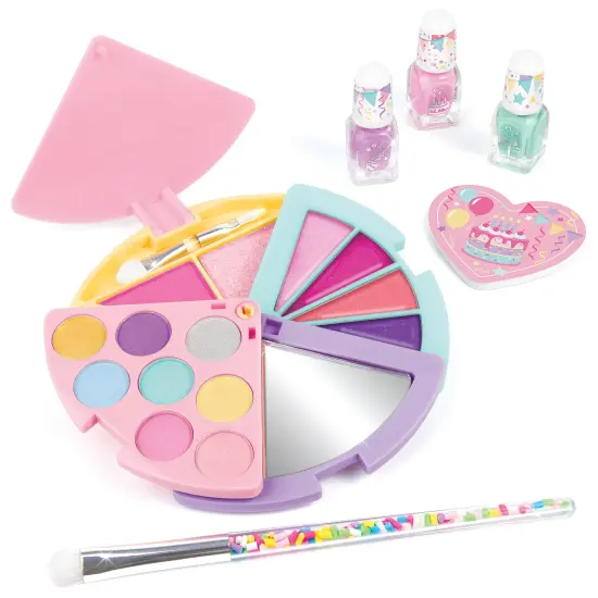 3C4G: That Takes the Cake! Cosmetic Palette - 21pc Shaped Complete Beauty Set, Blush-Eyeshadow-Lip Gloss-Nail Polish, Three Cheers For Girls, Kids 8+ {4}