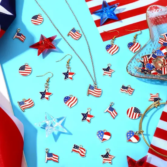 90 Pcs American Flag Charms {3}