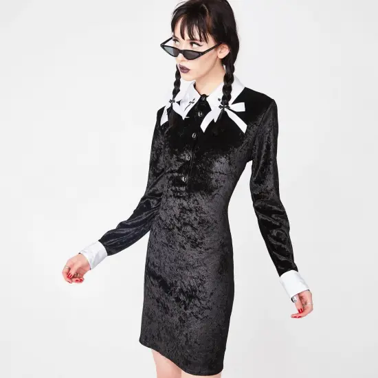 Friday Women's Costume {7}