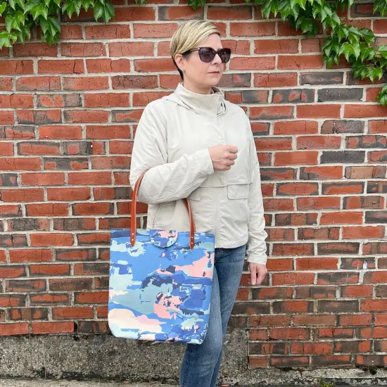 Crosscut Sewing Co.&reg; Lincoln Tote Sewing Kit - Beginner Sewing Project Kit Abstract cloud {6}