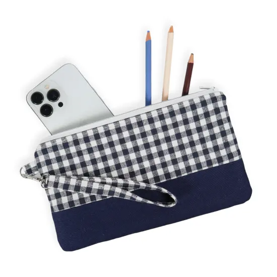 Crosscut Sewing Co.&reg; Wristlet Sewing Kit - Beginner Sewing Project Kit Gingham {6}