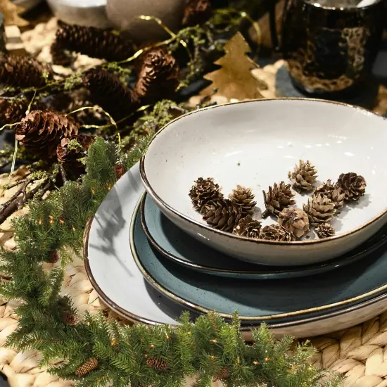 Northlight Pre-Lit Dakota Red Pine Artificial Christmas Garland - 9' x 16" - Warm White LED Lights Green {4}