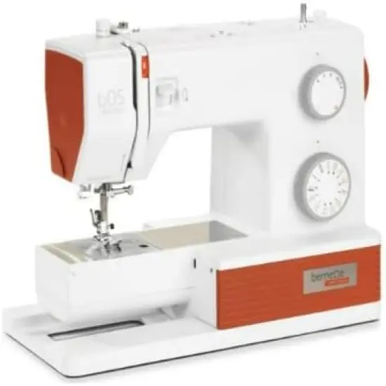Bernette 05 Crafter Sewing Machine {5}