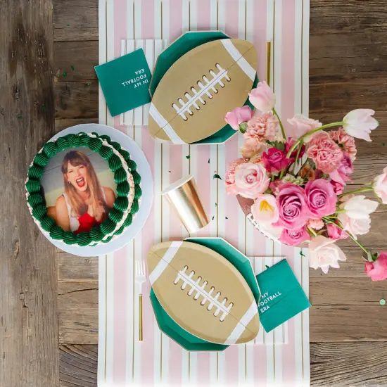 GOLD SIGNATURE STRIPE GUEST TOWELS {6}