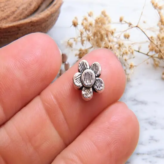 *50* 10mm Antique Silver Daisy Flower Spacer Beads {3}