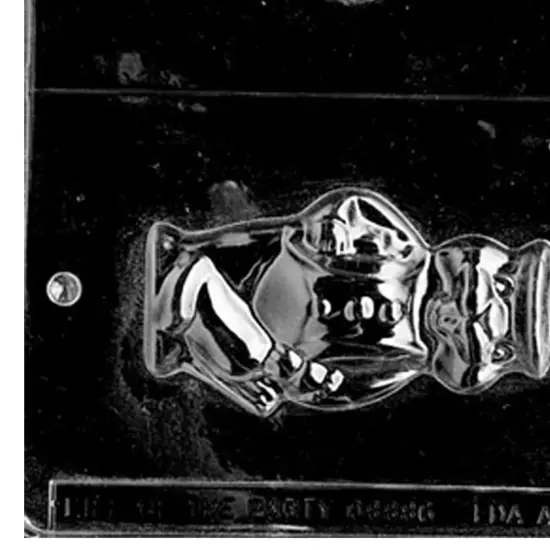 3D Buck Tooth Bunny With Hat Chocolate Mold {3}