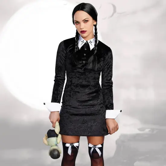 Friday Women's Costume {3}