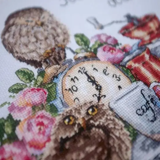 It's coffee o'clock K-83 Counted Cross-Stitch Kit {3}