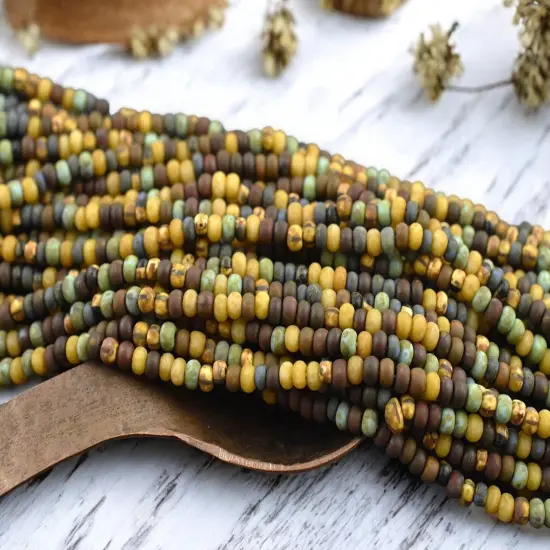 7/0 Aged Matte Caribbean Blue Picasso Czech Glass Seed Bead Mix (21" Strand) {2}