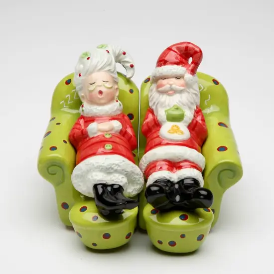 Ceramic Christmas Decor Santa and Mrs. Claus Taking a Nap Salt and Pepper Shakers, Home D&eacute;cor, Gift for Her, Gift for Mom, Kitchen D&eacute;cor {3}