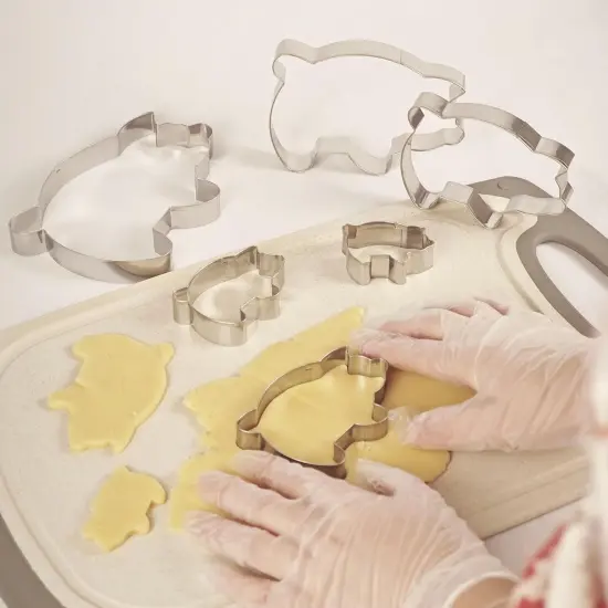 6PC Stainless Steel Pig Cookie Cutters Mexican - 5.5", 4.5", 4", 3.5", 2.5", 2.0"，Perfect for Mexican Concha Bread - Concha Cutter and Concha Stamp，Baking Tools for Pig Shaped Pastry and Bread Making {4}