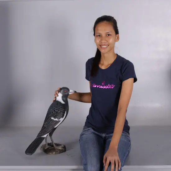 Magpie Crow Life Size Statue {2}
