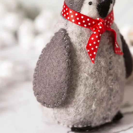 Baby Penguins from Felt Craft Kit BBPEN3F {4}