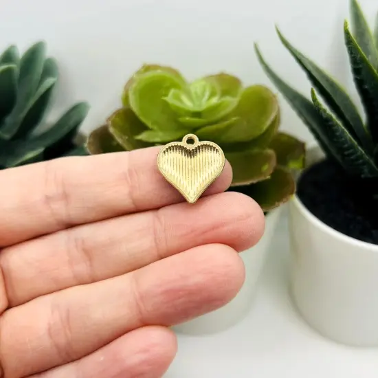 1, 4, 20 or 50 Pieces: Red Enamel Heart Charms {4}